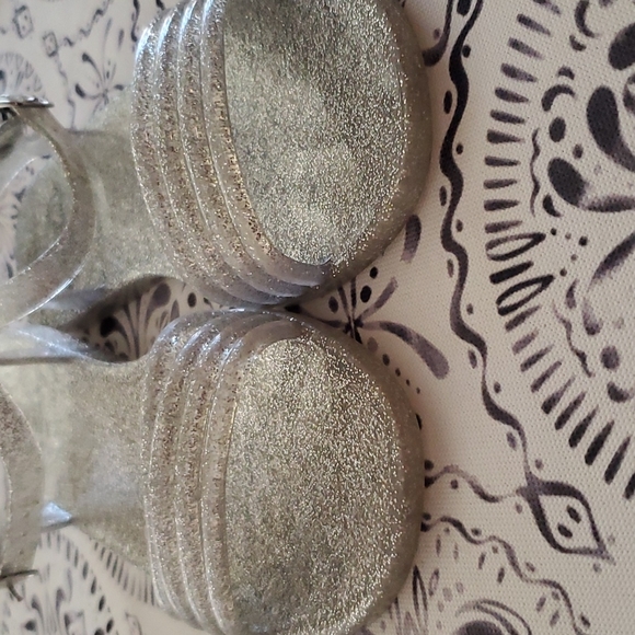 Old Navy Girls Jelly Shoes Lot Bundle Size 2 - Picture 4 of 4